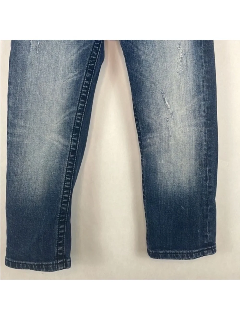 Miss Me Women’s Blue Denim Capri Jeans Low Rise Embellished Flap Pocket Size 27.